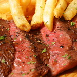 ビストロ炭焼肉酒場 チキンレッグ - 