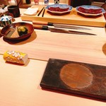 鮨 銀座 おのでら - カウンター10席のみ