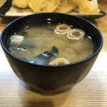 はちまき - 庄内麩入りの味噌汁が美味い。