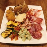 イル・プーモ - 大地の前菜盛り合わせ