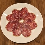 イル・プーモ - 赤ワイン入りサラミ