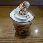 CAFFE SOLARE - カスタードプリンサンデー 450円