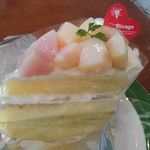 リバージュ - 白桃のショートケーキ