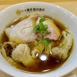 飯田商店 - わんたん入り醤油らぁ麺(1100円)