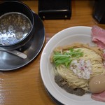 煮干し豚骨らーめん専門店 六郷 - 