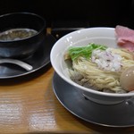 煮干し豚骨らーめん専門店 六郷 - 