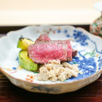 道人 - 三嶋亭の牛の炭火焼き