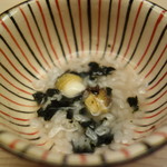 緒方 - 生黒鮑のリゾット　→　生をさばいた端身をこれに