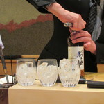 照寿司 - 日本のシングルモルト駒ヶ岳、ロックを1杯(2300円)