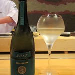 照寿司 - 新政 Colors 天鷲絨を1杯(1300円)