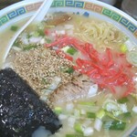 駅前ラーメン - とんこつラーメン