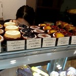 アシッドラシーヌ - ショーケース