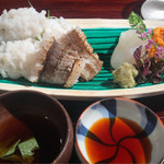 まる富 - お造りの鱧は２種