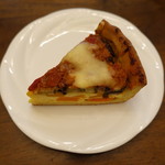 リクロチュール - カレー味ピザ生地たっぷり野菜のキッシュ(380円)