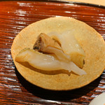 東麻布 天本 - 厚岸つぶがい