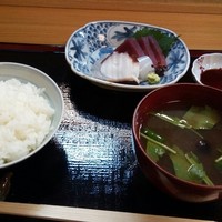 め乃惣 - ごはん、味噌汁、香の物