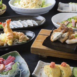 瓦焼きやねり天など山口の多彩な郷土料理。ランチ＆コースも必見