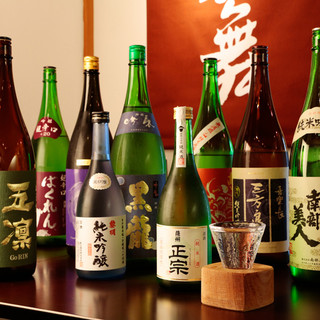 We have sake from 47 prefectures ranging from sweet, dry to fruity.