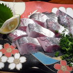 旬工房 なる家 - あじの刺身