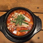 Kankoku Kateiryourinuna Noie - 純豆腐チゲ