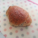 スペイン石窯パンの家ボノス - バジル塩パン