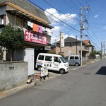 石田屋水戸藩らーめん - 外観。正面から見るとボロ感有り
