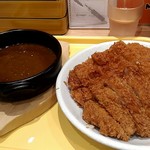 ミスターカレー - カツが凄すぎだ。