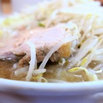 もみじ屋 - ブタの厚み