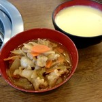 Sutamina Tarou - もつ煮、コーンスープ