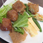 Chuukako Zararyouri Ando Kafe Daofu - オードブルは好きなだけ食べられます。