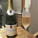 おおたに - Cremant de Bourgogne BRUT（クレマンドゥ ブルゴー二ュ ブリュット）5,000円（税別）。　　　　　2018.08.24
