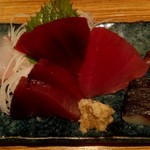 とんぼ（生ビンチョウ）、生メバチマグロ