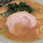 いずみ家 - らーめん並・ほうれん草　ズームアップ