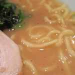 いずみ家 - らーめん並・ほうれん草　ズームアップ