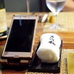 長谷川 稔 - 初めて見た！スマホ台