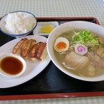 萬福軒 - 超煮干しラーメン＆餃子セット