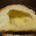ブーランジェリー トースト - メープルメロンパン（断面）