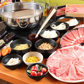 All you can eat up to 8 types of meat! You can also enjoy Kuroge Wagyu beef and Kurobuta pork♪