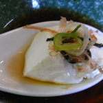 与呂七 - 出汁醤油と薬味で