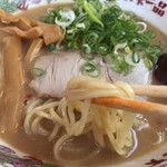 天下一品 - こってりラーメン 麺リフト