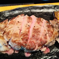 ダイナミックキッチン＆バー 響  新宿サザンタワー店 - リブロースステーキ　アップ