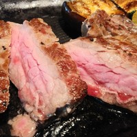 ダイナミックキッチン＆バー 響  新宿サザンタワー店 - リブロースステーキ　さらにアップ