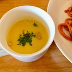 ベジ&シアターカフェ アンフルーヴ - セットのスープ