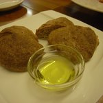 八尋 - 天然酵母と全粒粉の八尋自家製パン