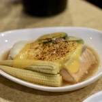 波へい - 銀鮭のおでん 〜チェダーチーズ炙り〜