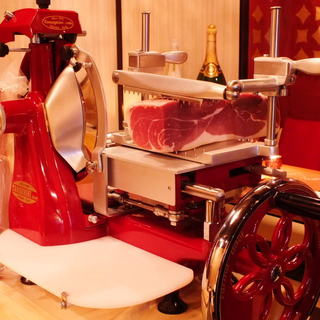 Add to the course ♪ All-you-can-eat freshly cut Prosciutto! 550 yen