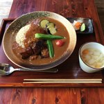 町家喫茶 三宅商店 - 三宅カレー スープ ピクルス付