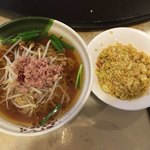 中国料理 天祥 - ラーメンセット 台湾ラーメン+カレーチャーハン