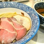 チャーシュー濃厚魚介つけめん 1080円