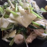 チャイナレストラン 横浜 - 五目ヤキソバ 750円大盛100円増し